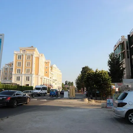 Menada Global Ville דירה סאני ביץ'