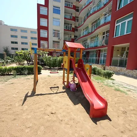 Menada Global Ville סאני ביץ'